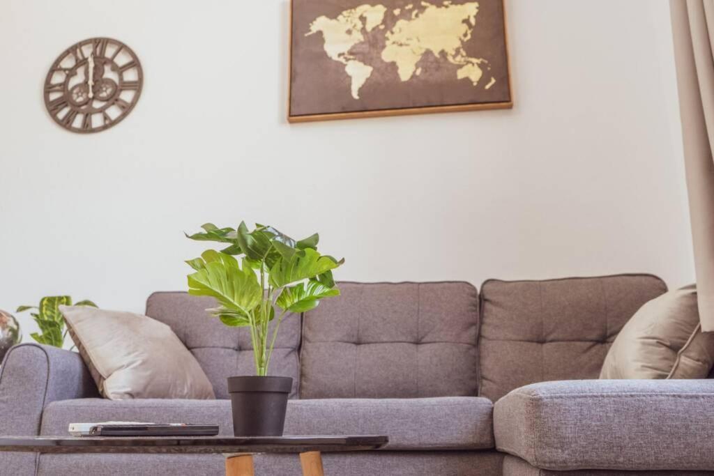 Sunny Downtown Appartment A/C Wifi C1 Heraklion Exteriör bild